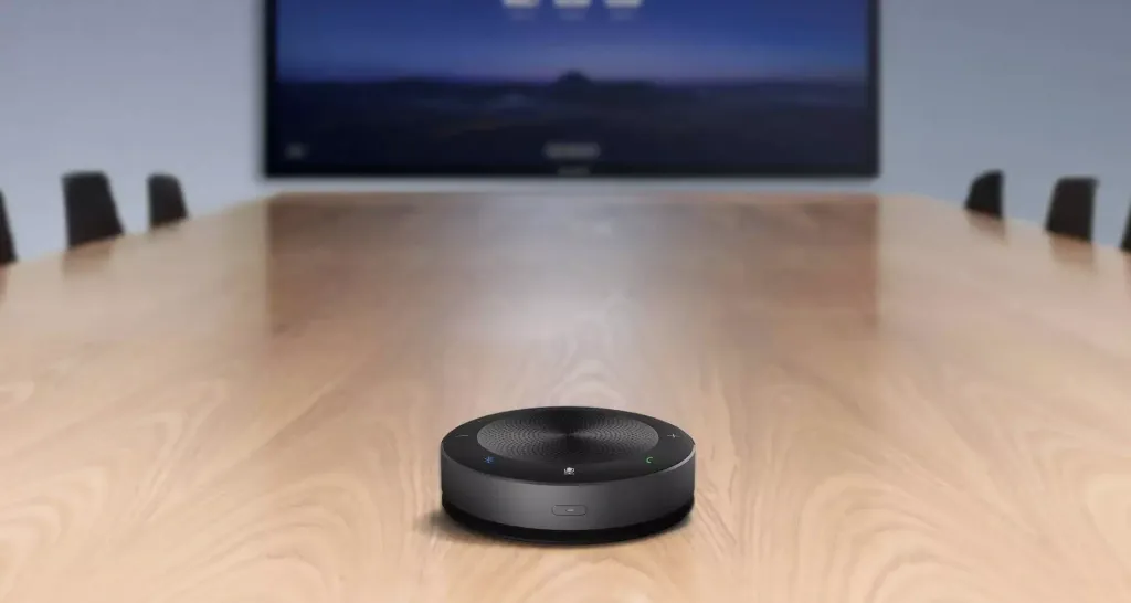 xclevermic-speaker2.jpg xclevermic-speaker2.jpg